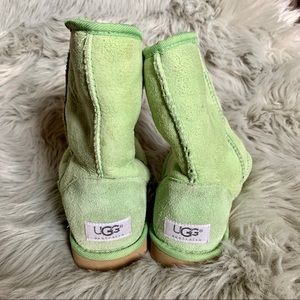 UGG Classic Short Boot in green